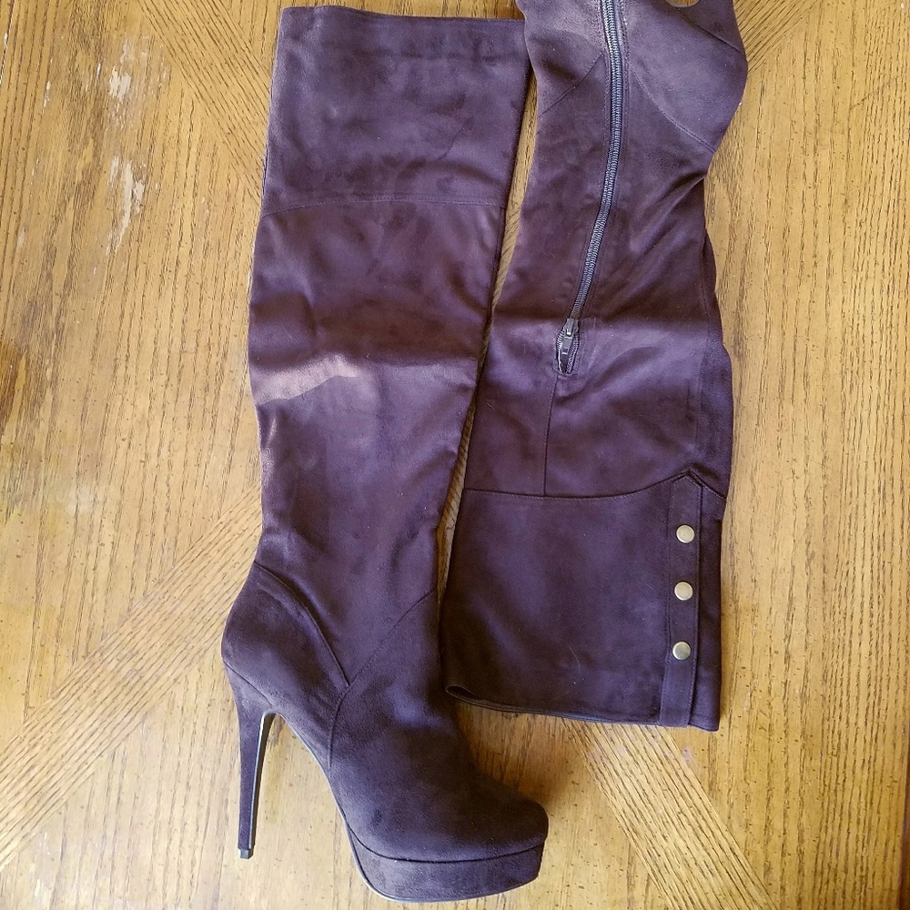 NIB - Charles David Chocolate Boots